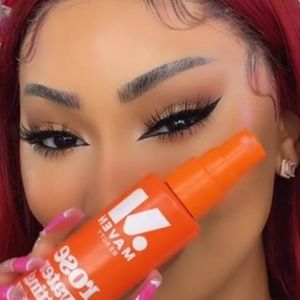 🆕NIB 🆕️Maven Beauty Rose Water Setting Spray🌹🥀🌊